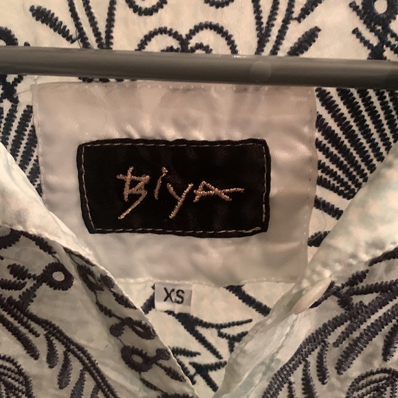 Johnny Was BIYA lightweight silk tunic. - Picture 4 of 5